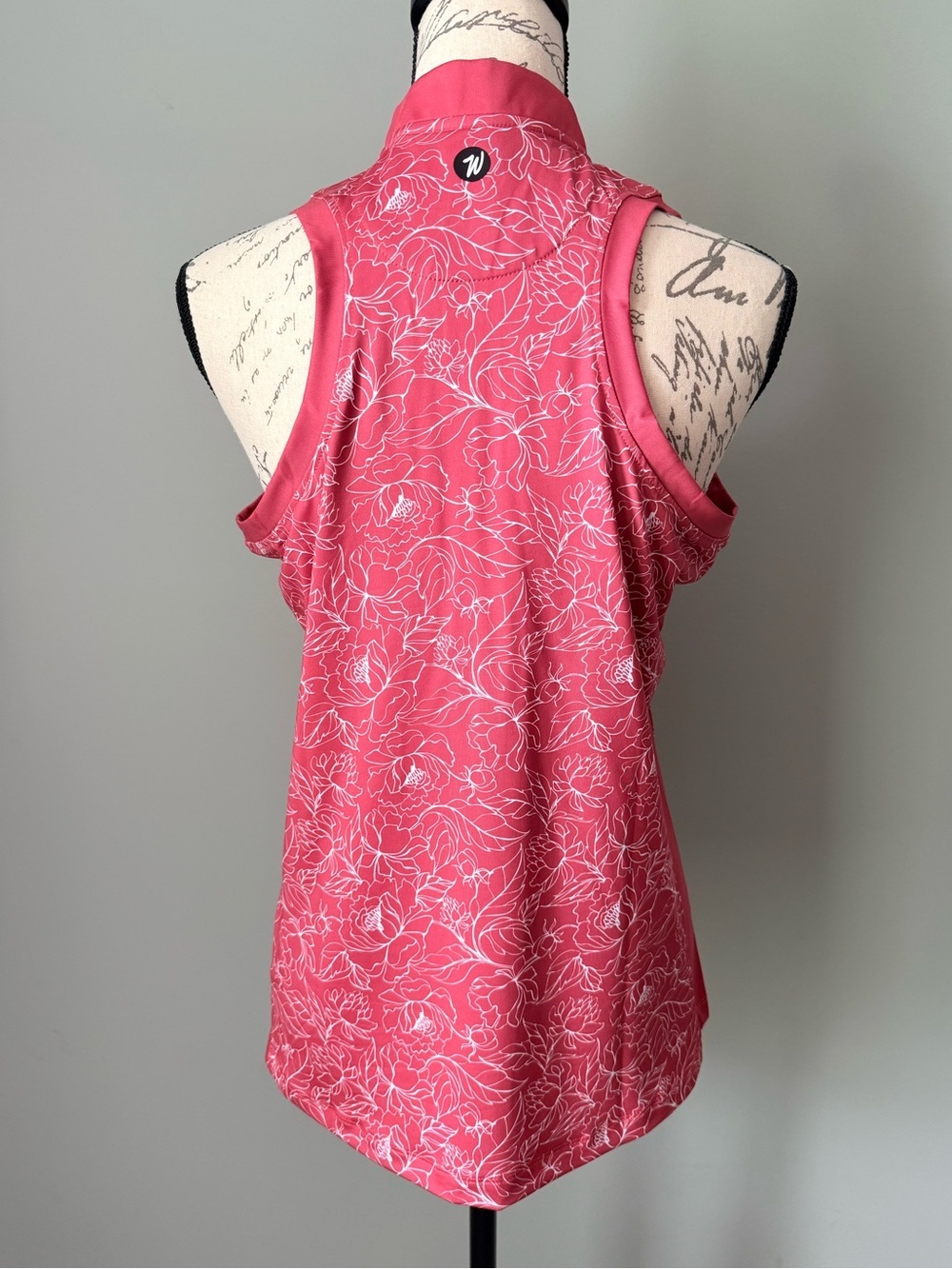 Waggle Sleeveless Golf Polo NWT Medium Pink Floral Performance Shirt - Picture 2 of 6